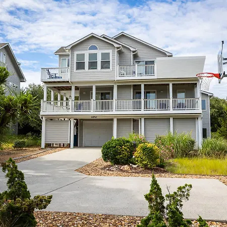 Steps To Beach Game Room Hot Tub And Outdoor Fun